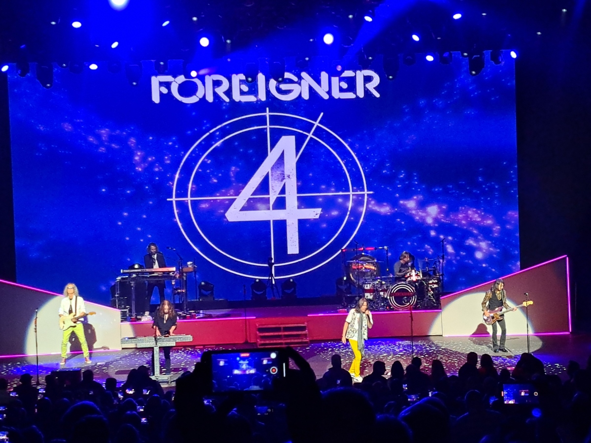 Taking a Trip Down Memory Lane with Foreigner | Concert Review (Las Vegas Residency 2023)